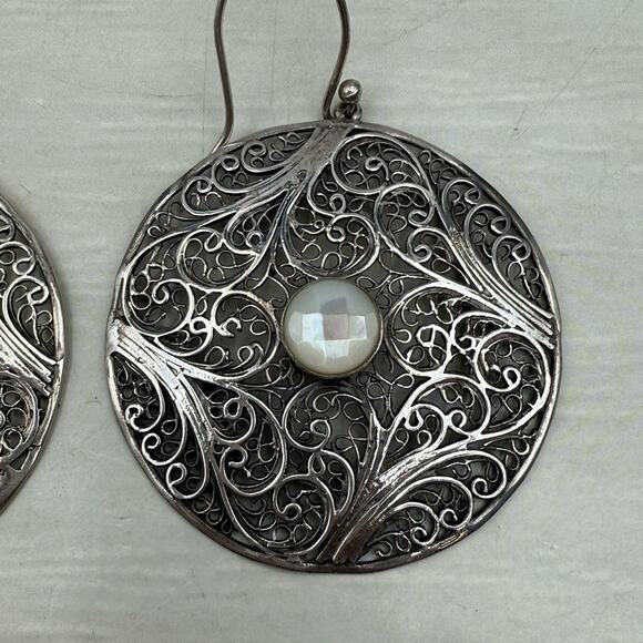 Sterling Silver 925 Filigree Round with Mother of Pearl Accent Earrings 23g - Picture 7 of 9
